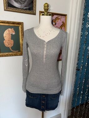 Vintage Y2K Slim Fit Long Sleeve Henley Top - Gray
